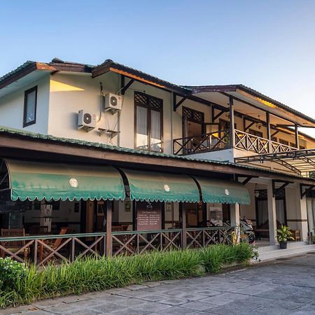 โรงแรมซามาวา ทรานซิท Sumbawa Besar ภายนอก รูปภาพ