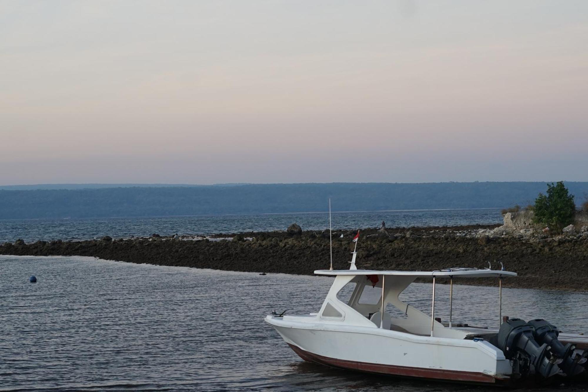 โรงแรมซามาวา ทรานซิท Sumbawa Besar ภายนอก รูปภาพ
